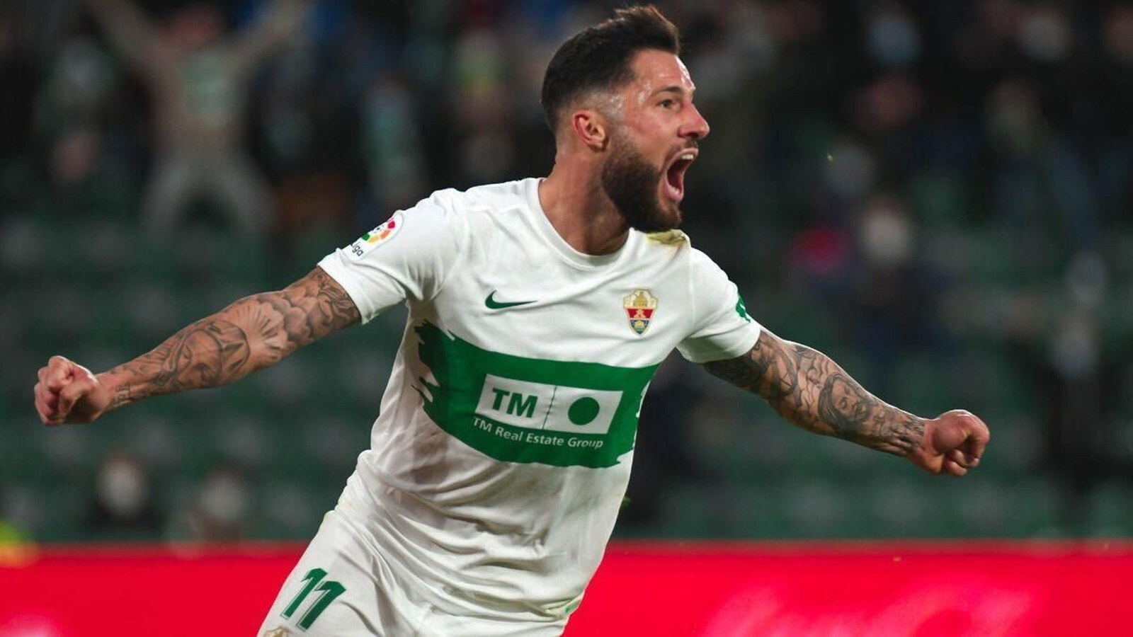 Tete Morente celebra un gol con el Elche Tete Morente celebra un gol con el Elche