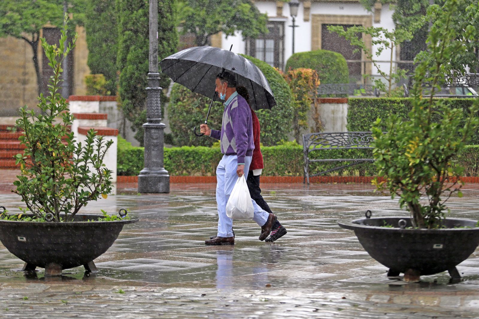 Una pasada jornada de lluvias en la ciudad.