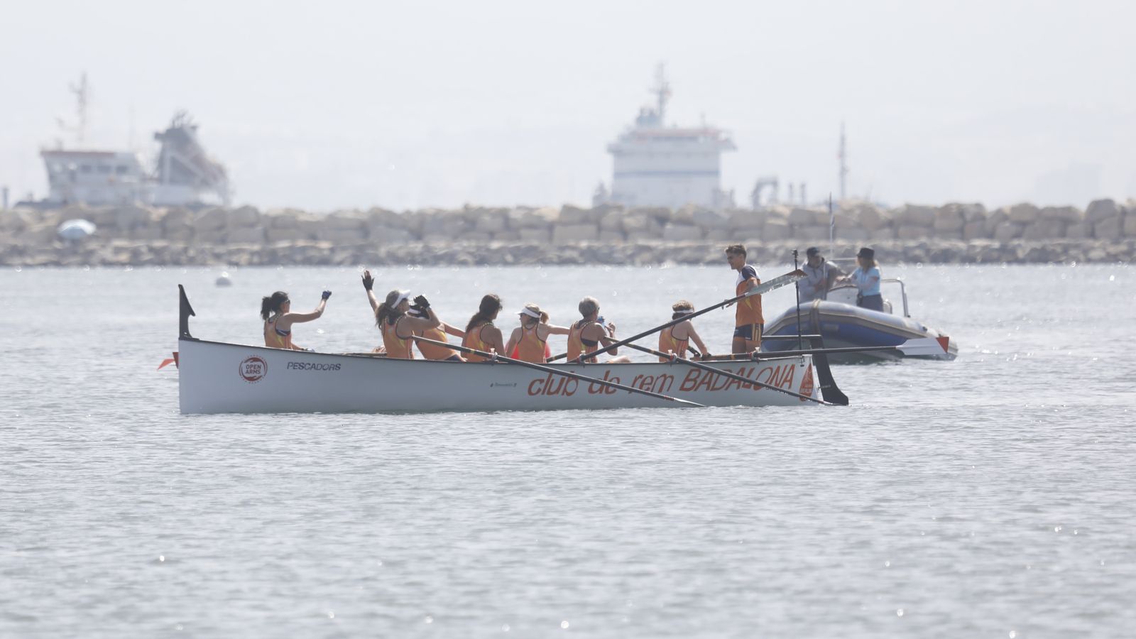 Las fotos de la primera jornada del Campeonato de España de remo en banco fijo LLaut de La Línea