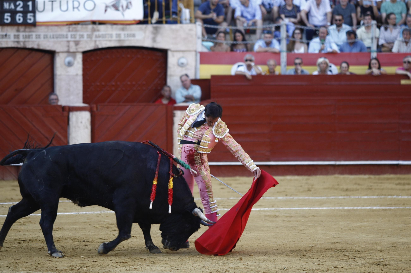 Las mejores imágenes de los toreros Fortes, Juan Ortega y David de Miranda en la Feria de Almería 2025