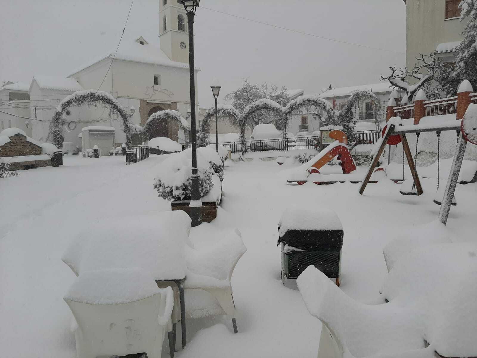 Gloria deja un manto blanco de nieve en la zona norte de la provincia