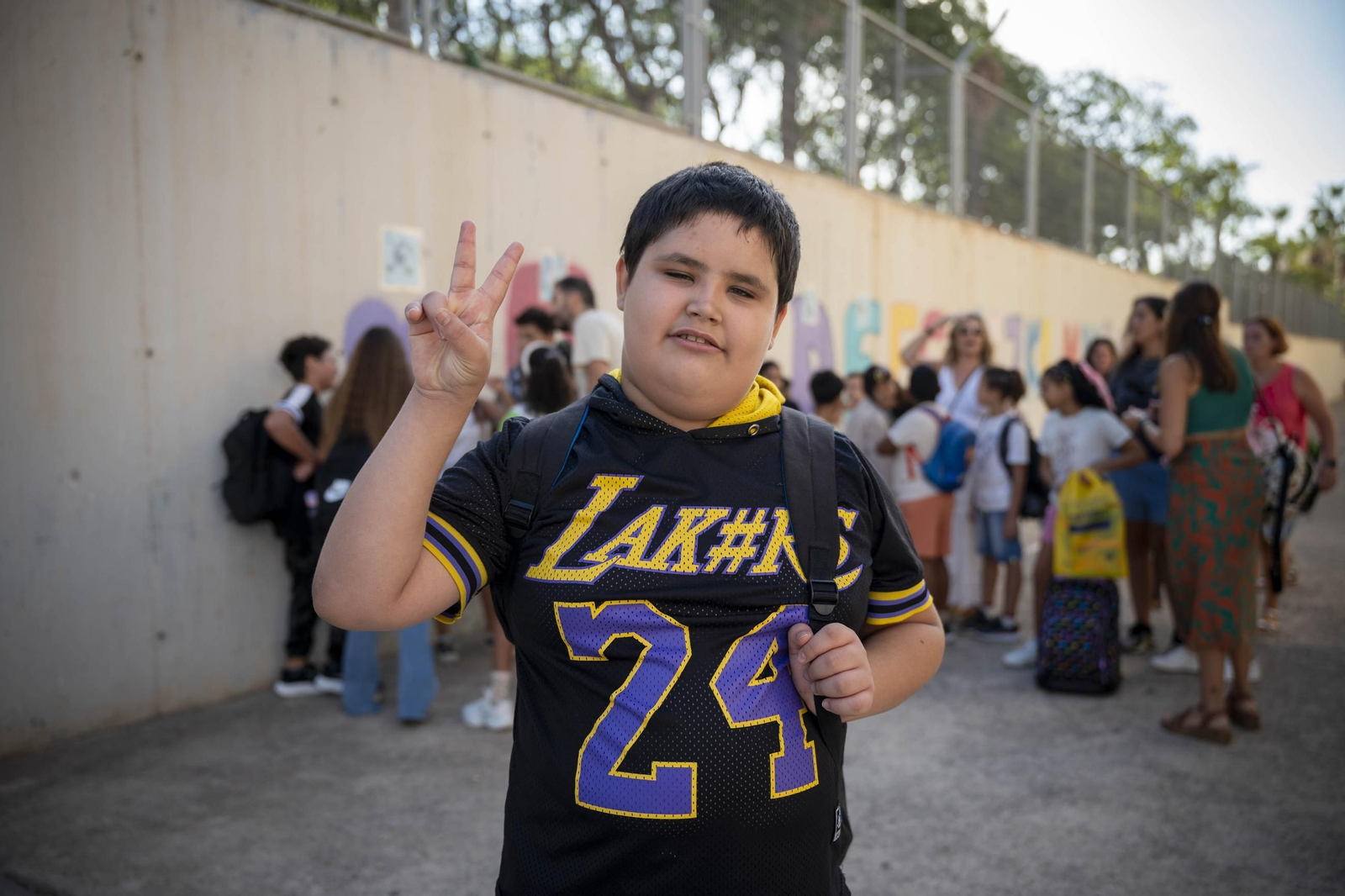 Primer día de colegio en el CEIP San Valentín de Almería, en imágenes