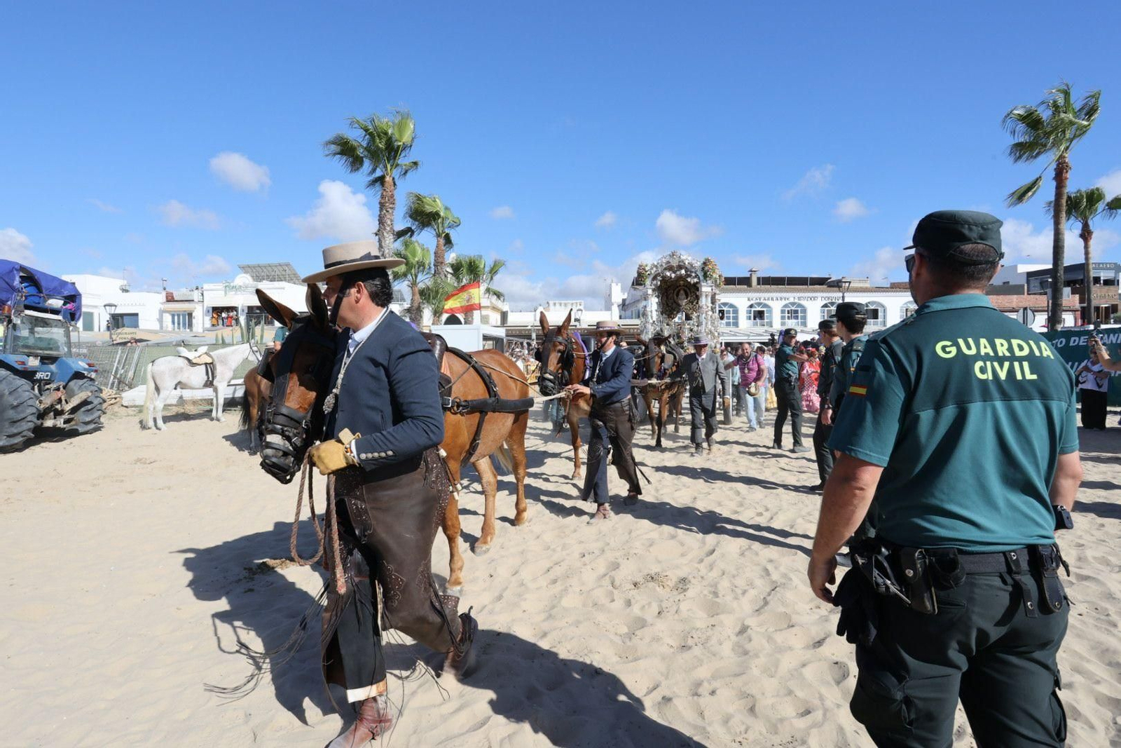 Imágenes del embarque de la Hermadad del Rocío de Jerez