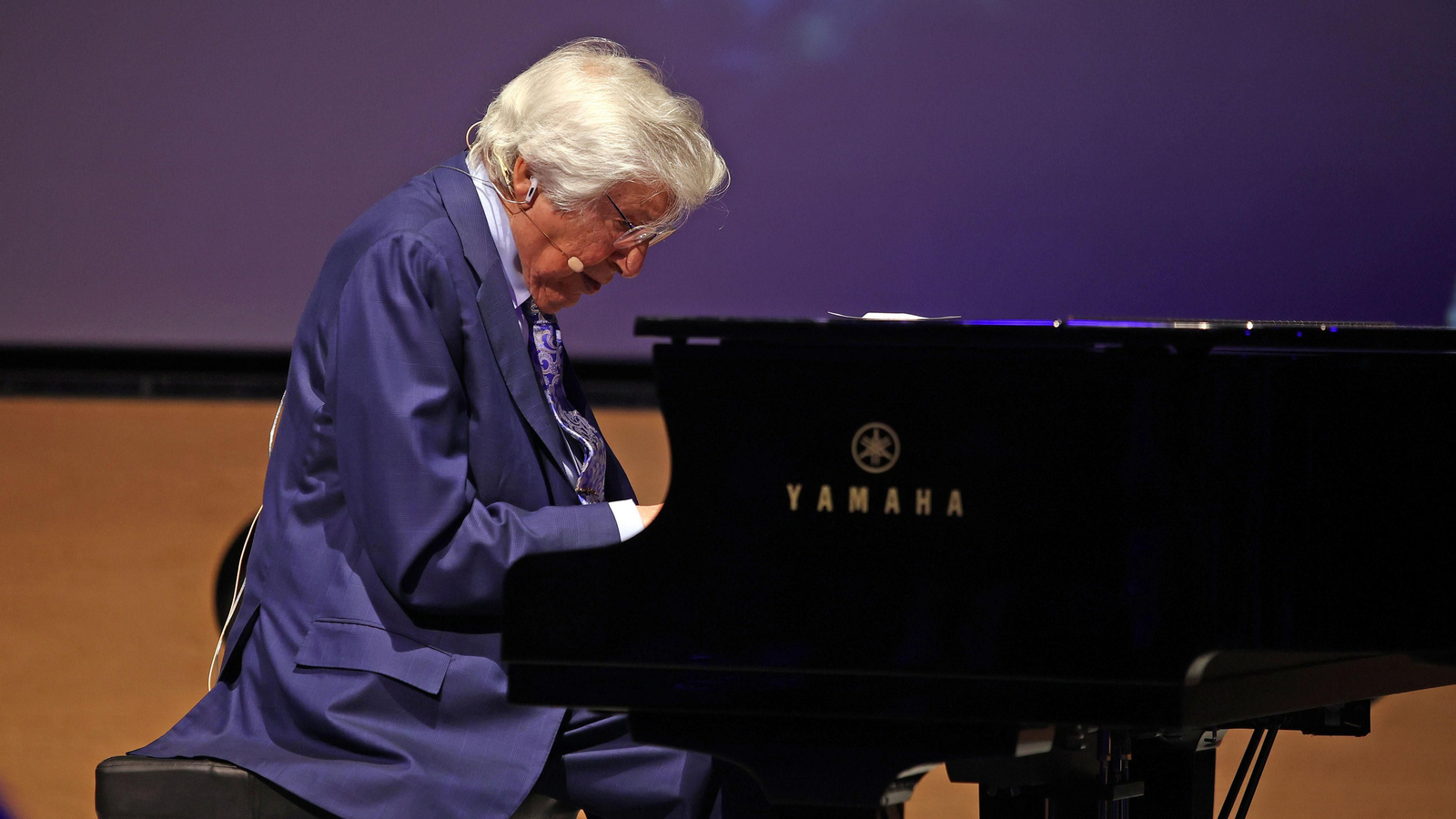 Manuel Alejandro recibe el premio Jerezano del Año del Rotary Club Jerez