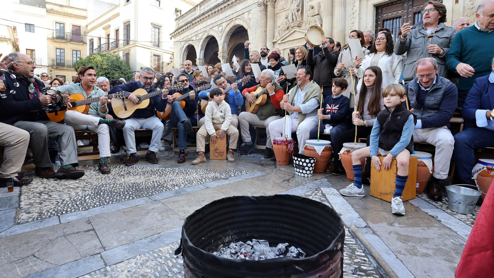 Imágenes de la zambomba BIC en Jerez