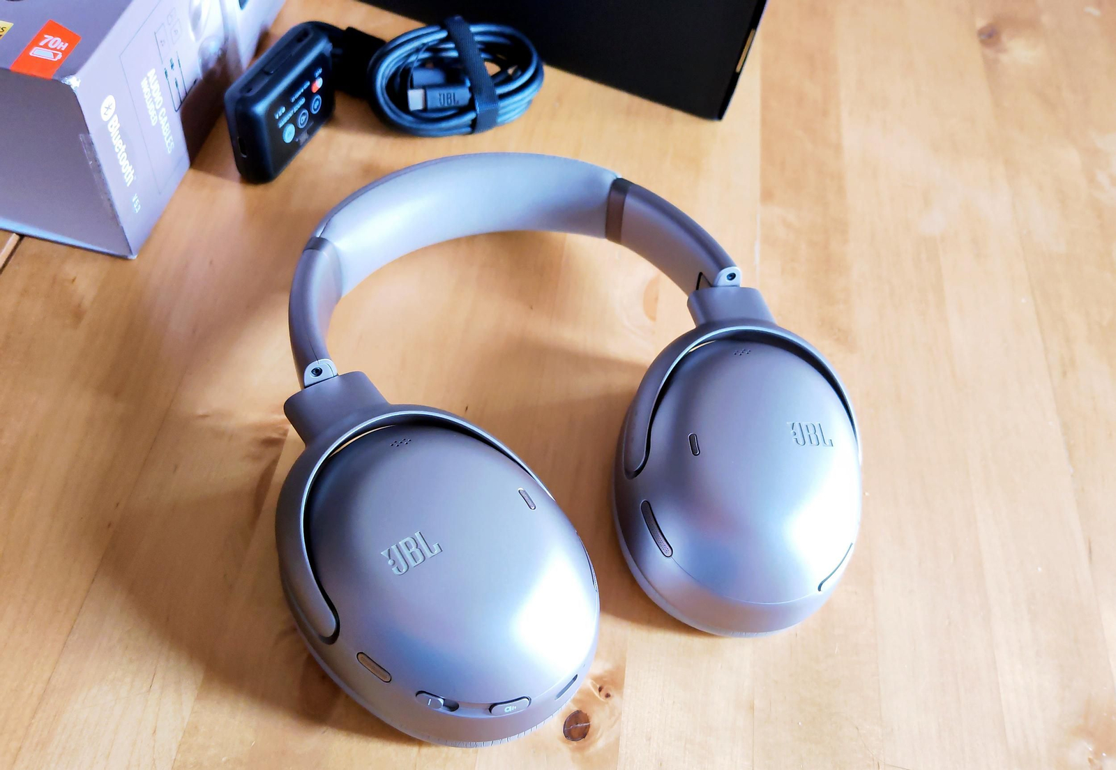 Auriculares JBL Tour One M3