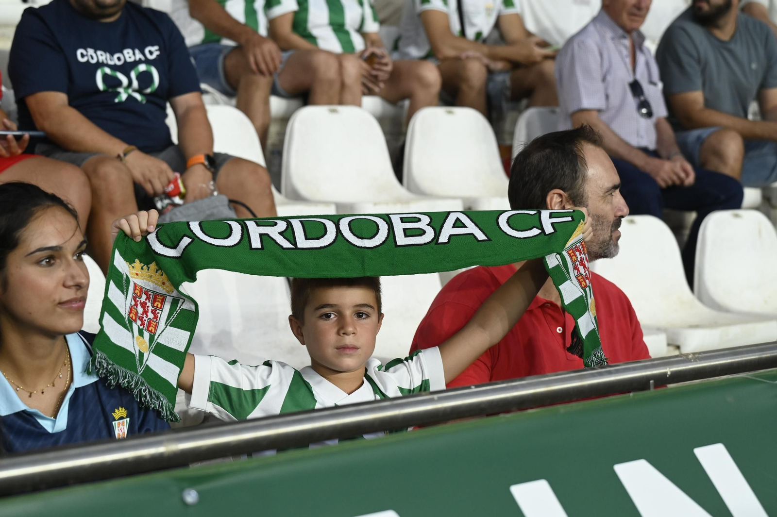 Las mejores fotos del ambiente en El Arcángel para el Córdoba CF - Las Palmas