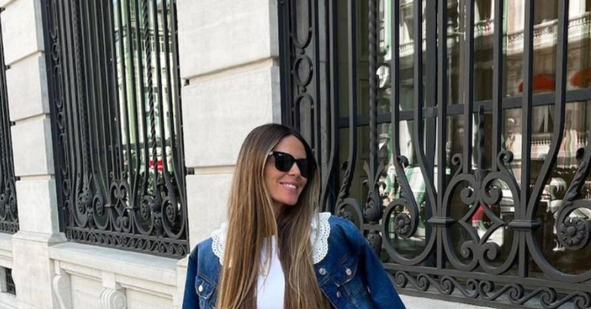 Adiós, pantalones aburridos, llegan a Mango los vaqueros de lunares con efecto tipazo con los que arrasan las andaluzas