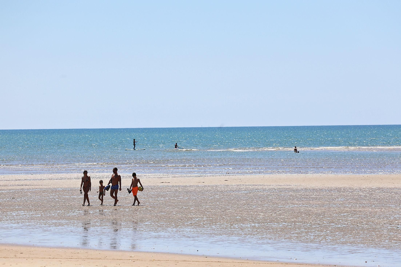 Las noches tórridas se apoderan de la provincia de Huelva y las playas son el refugio térmico necesario