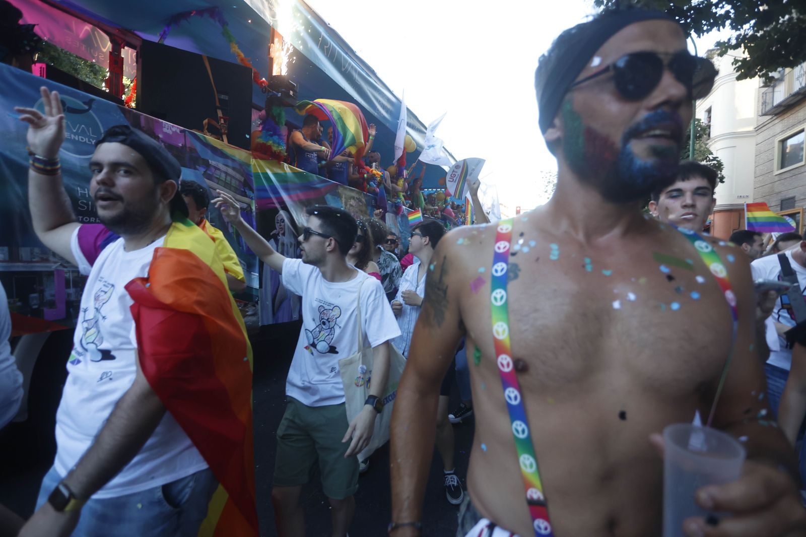 Las imágenes de la cabalgata del orgullo en Sevilla  2022