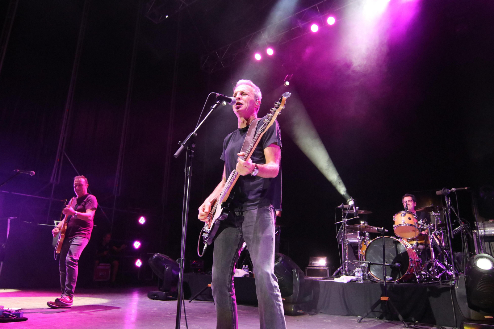 Hombres G durante su último concierto celebrado en Córdoba.