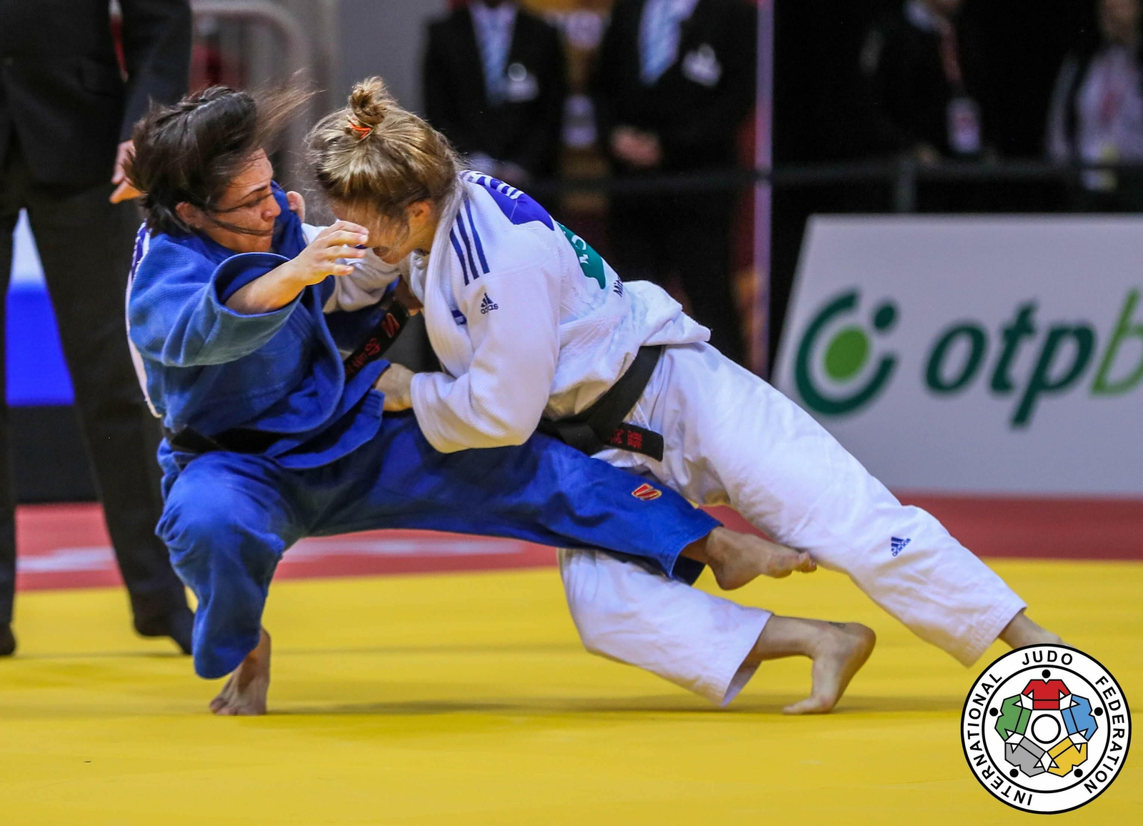 Julia Figueroa, durante uno de sus combates en el Grand Slam de Dusseldorf.