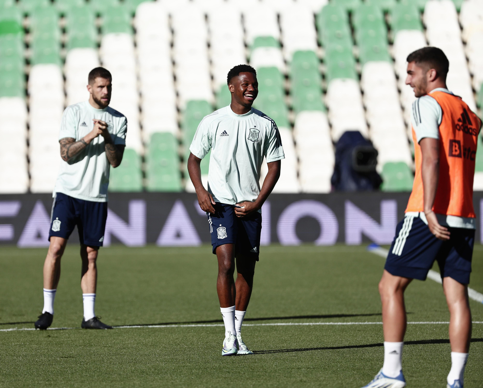 Las imágenes de la selección española en Sevilla