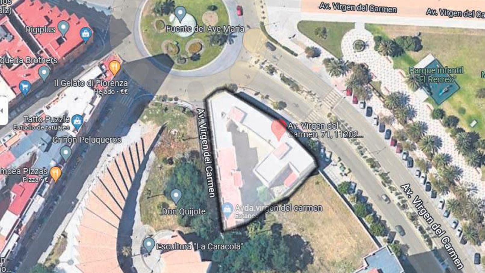 Marcado en blanco, el edificio que será demolido y que pasará a manos del Ayuntamiento.