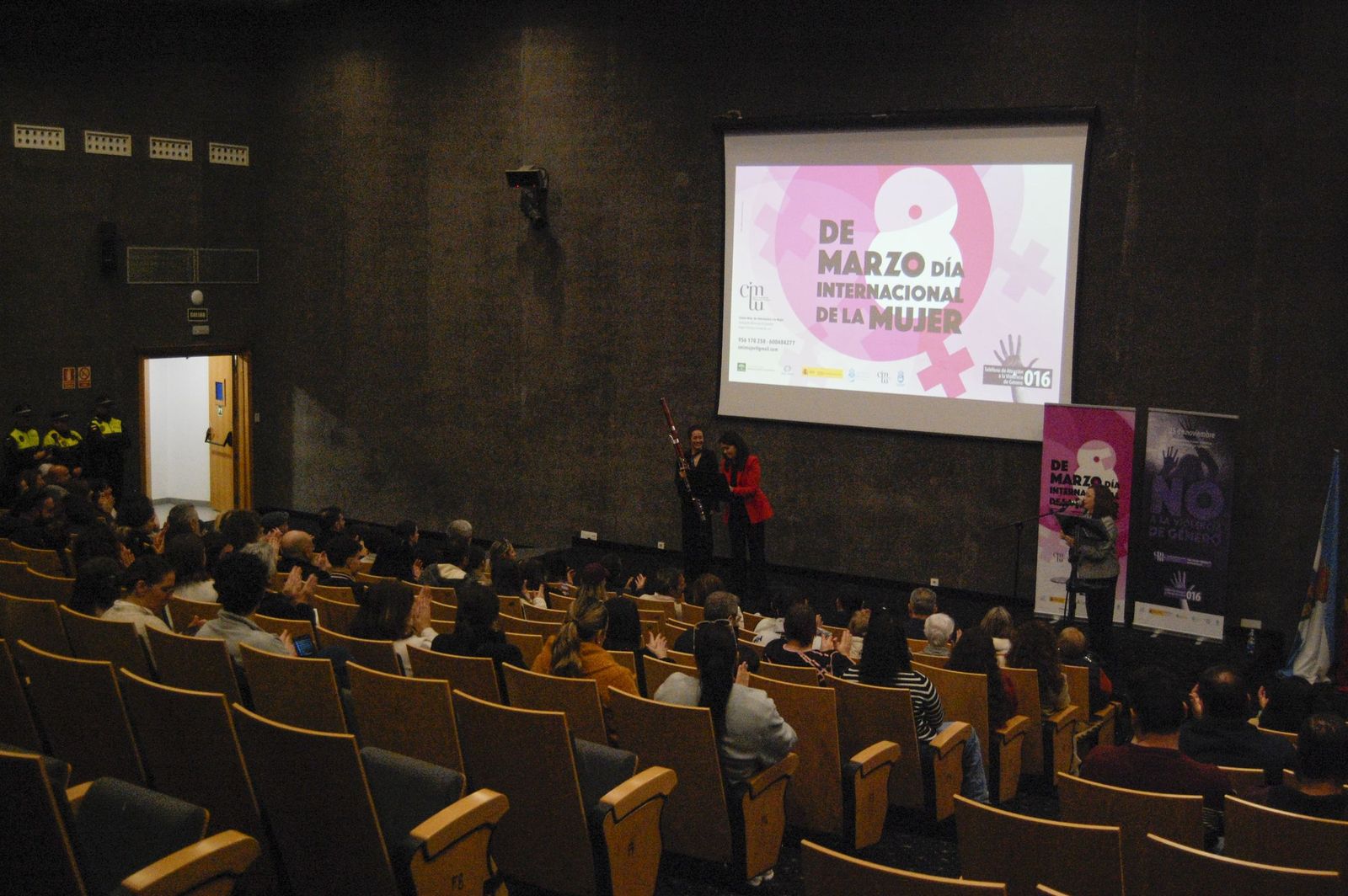 Las fotos de la entrega de los Premios a la Mujer Linense 2026