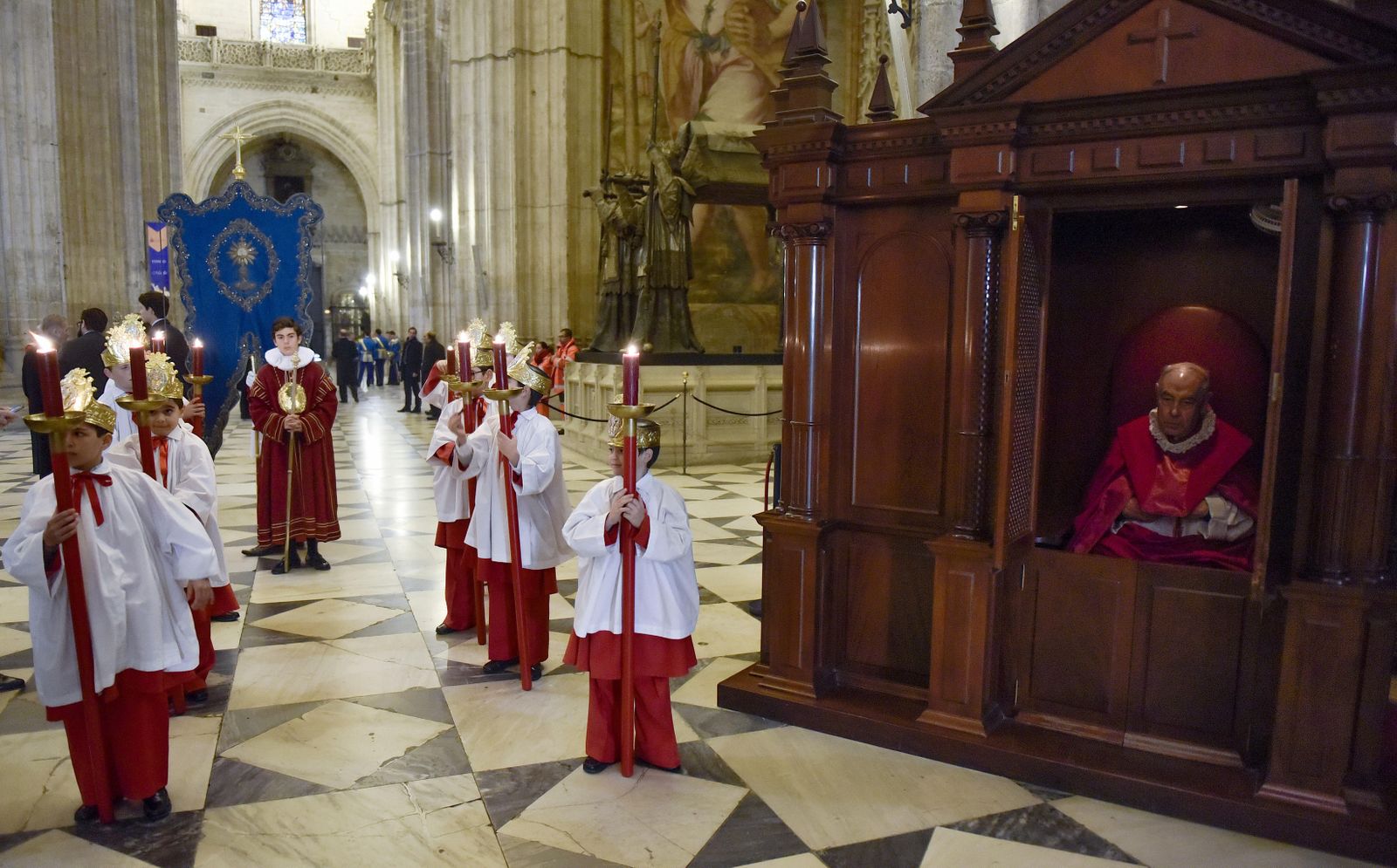 La misa en la Catedral por la Festividad de la Inmaculada, en imágenes