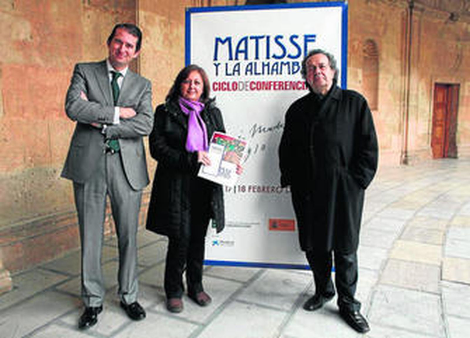 El delegado de La Caixa Miguel Ángel Palanco, María del Mar Villafranca y Francisco Jarauta.