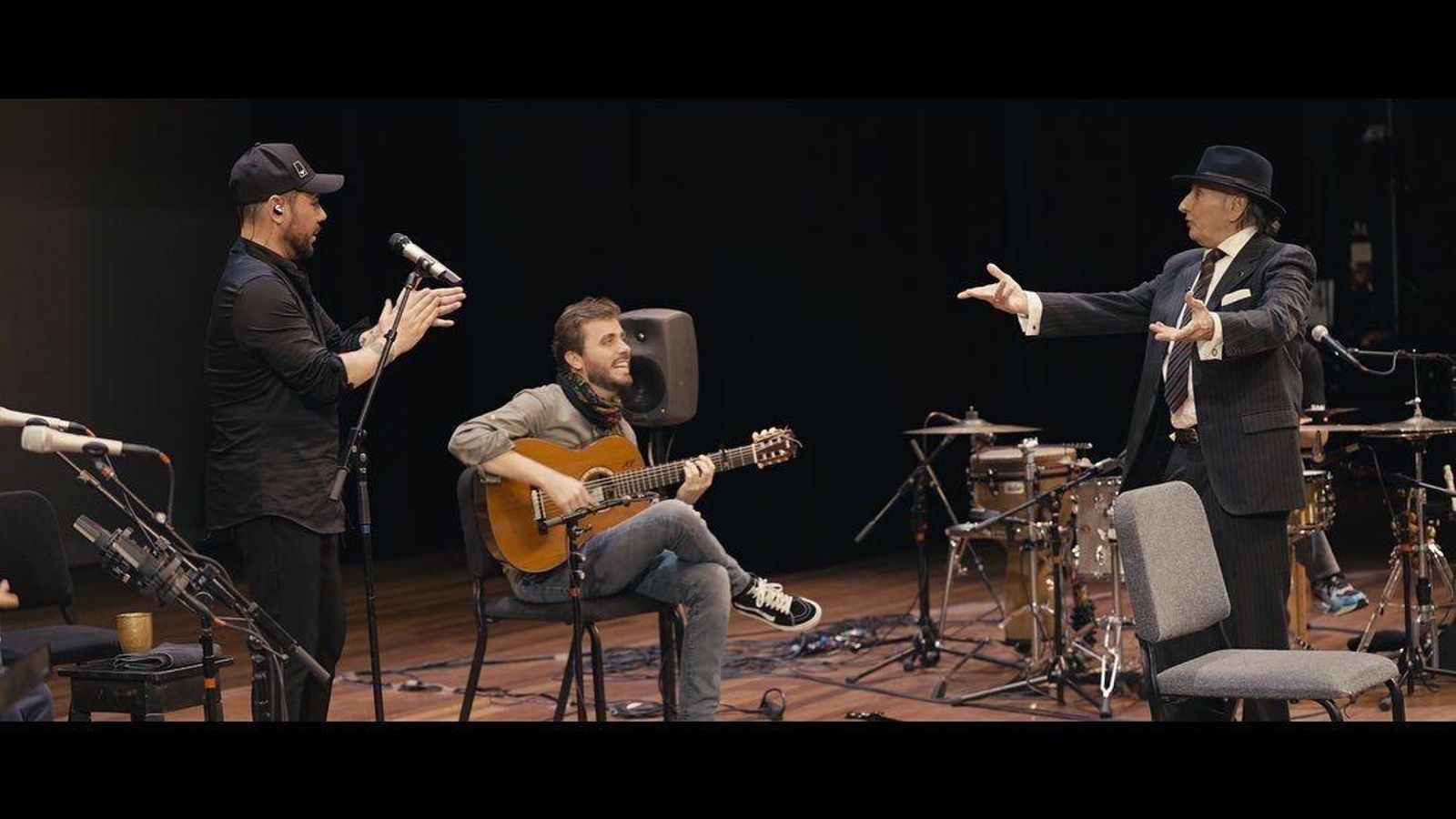 El bailaor en los ensayos del concierto de Miguel Poveda, otro de los momentos del documental. El bailaor en los ensayos del concierto de Miguel Poveda, otro de los momentos del documental.