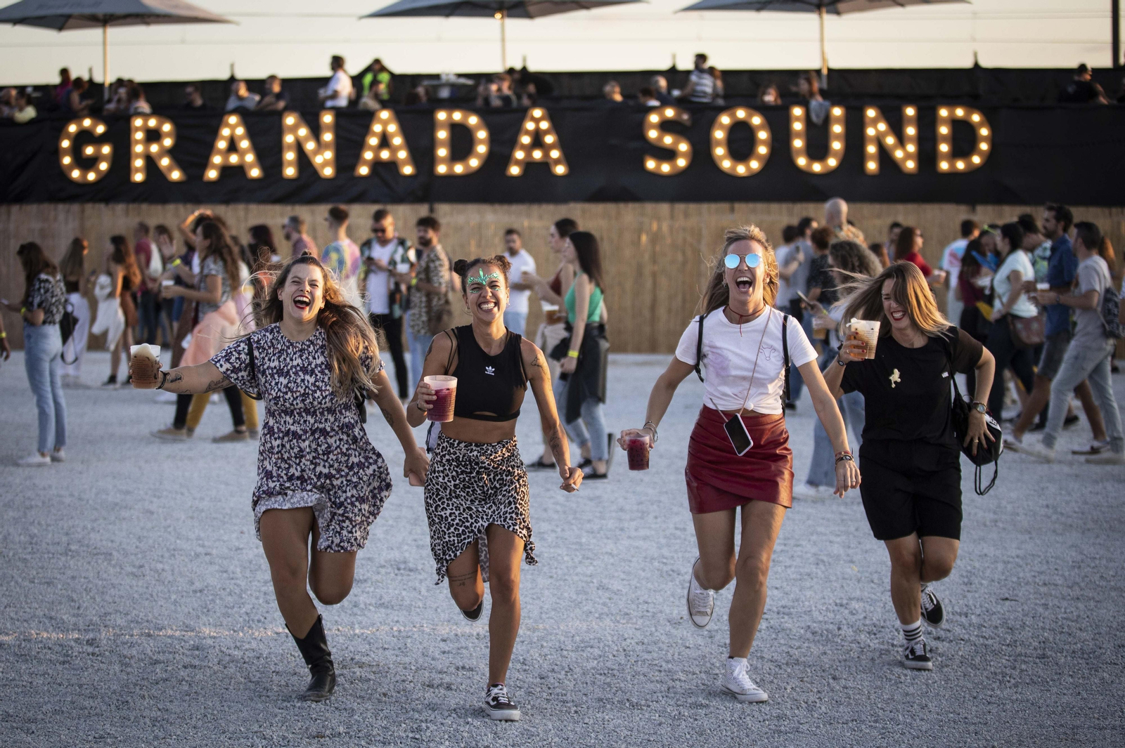 Los primeros acordes del Granada Sound, en imágenes