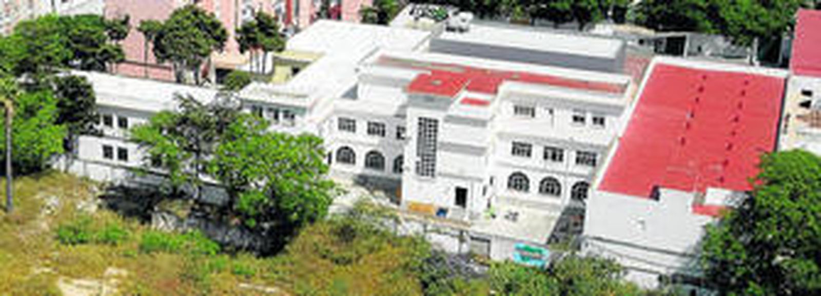 Imagen aérea del colegio gaditano.