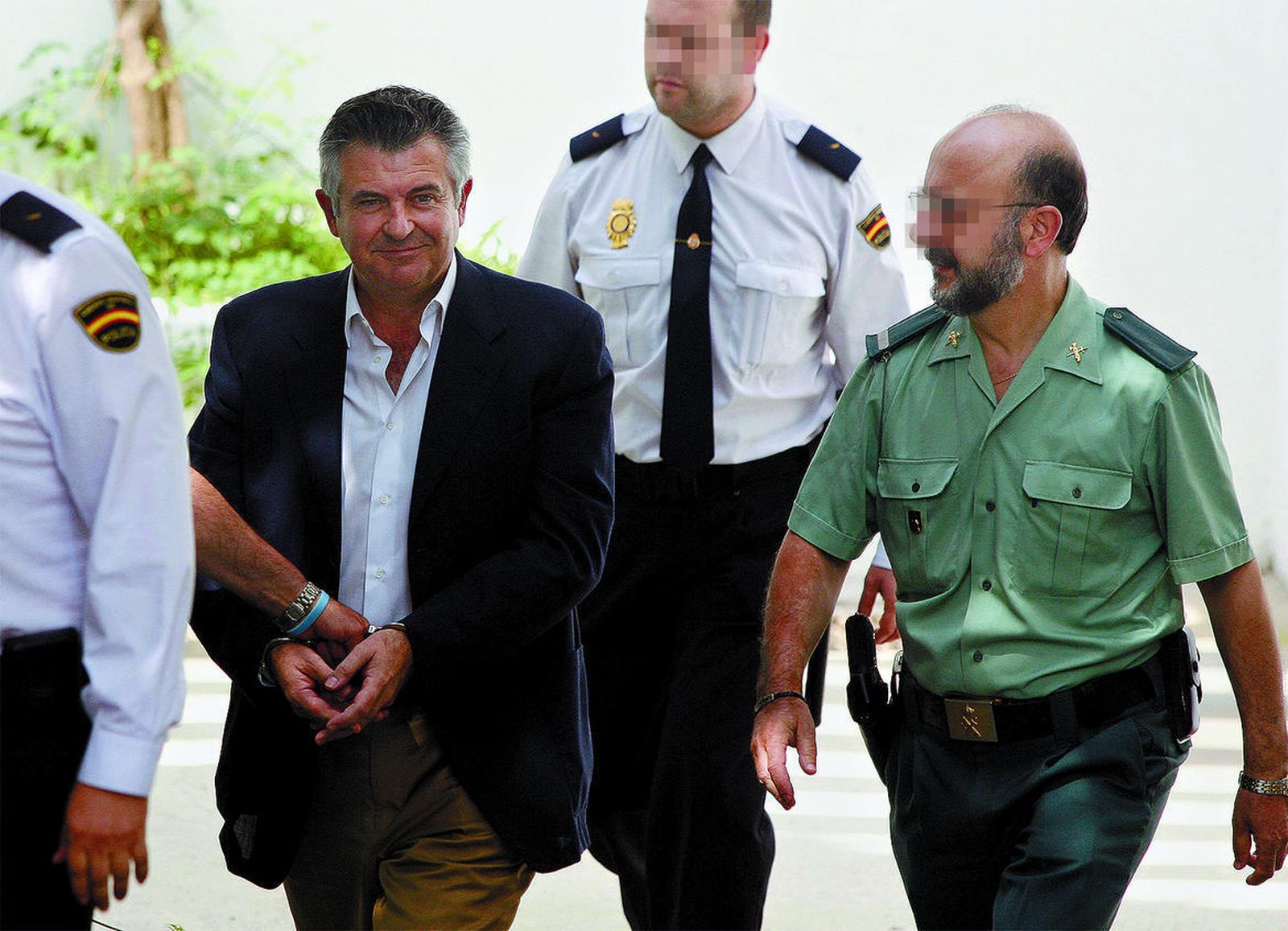 El ex factótum de Marbella, Juan Antonio Roca, siendo llevado a los juzgados