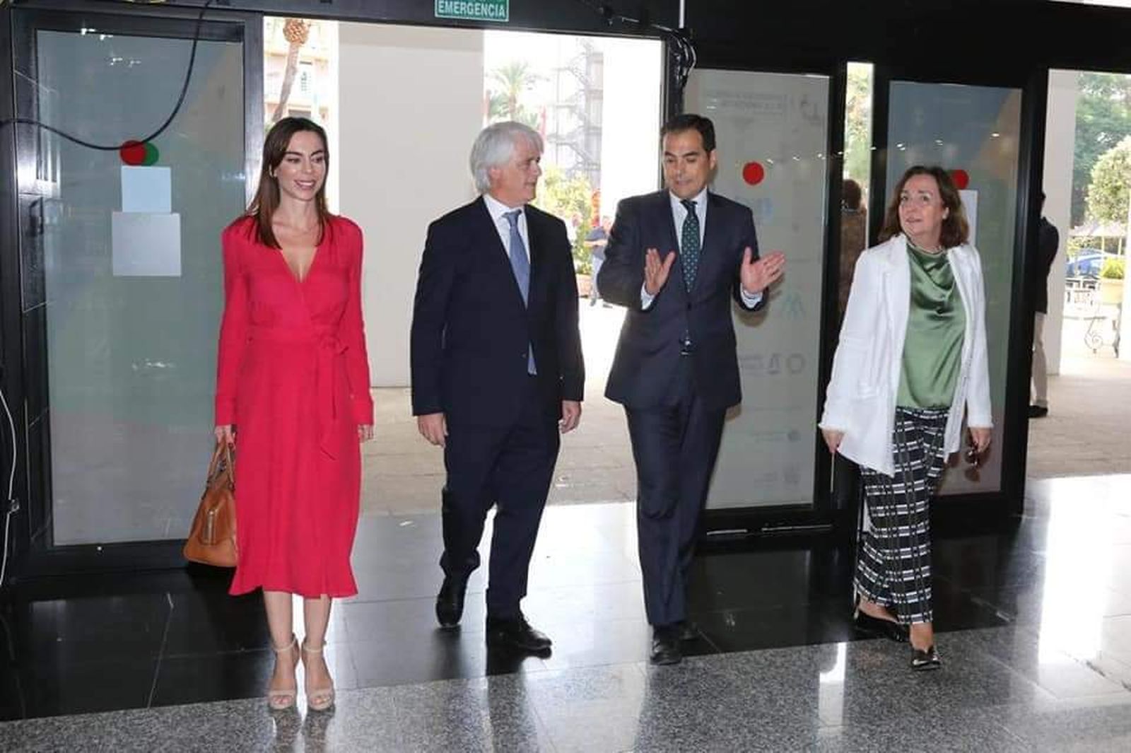 El consejero y la delegada de Justicia de la Junta con el decano del Colegio de Abogados  de Málaga.