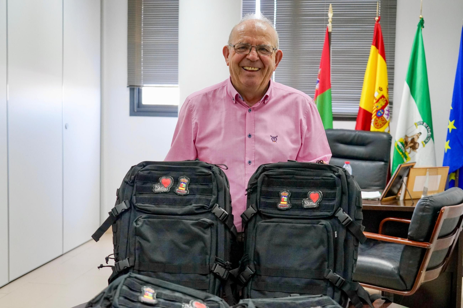 Los cinco primeros han sido premiados con otra mochilas con kit de seupervivencia