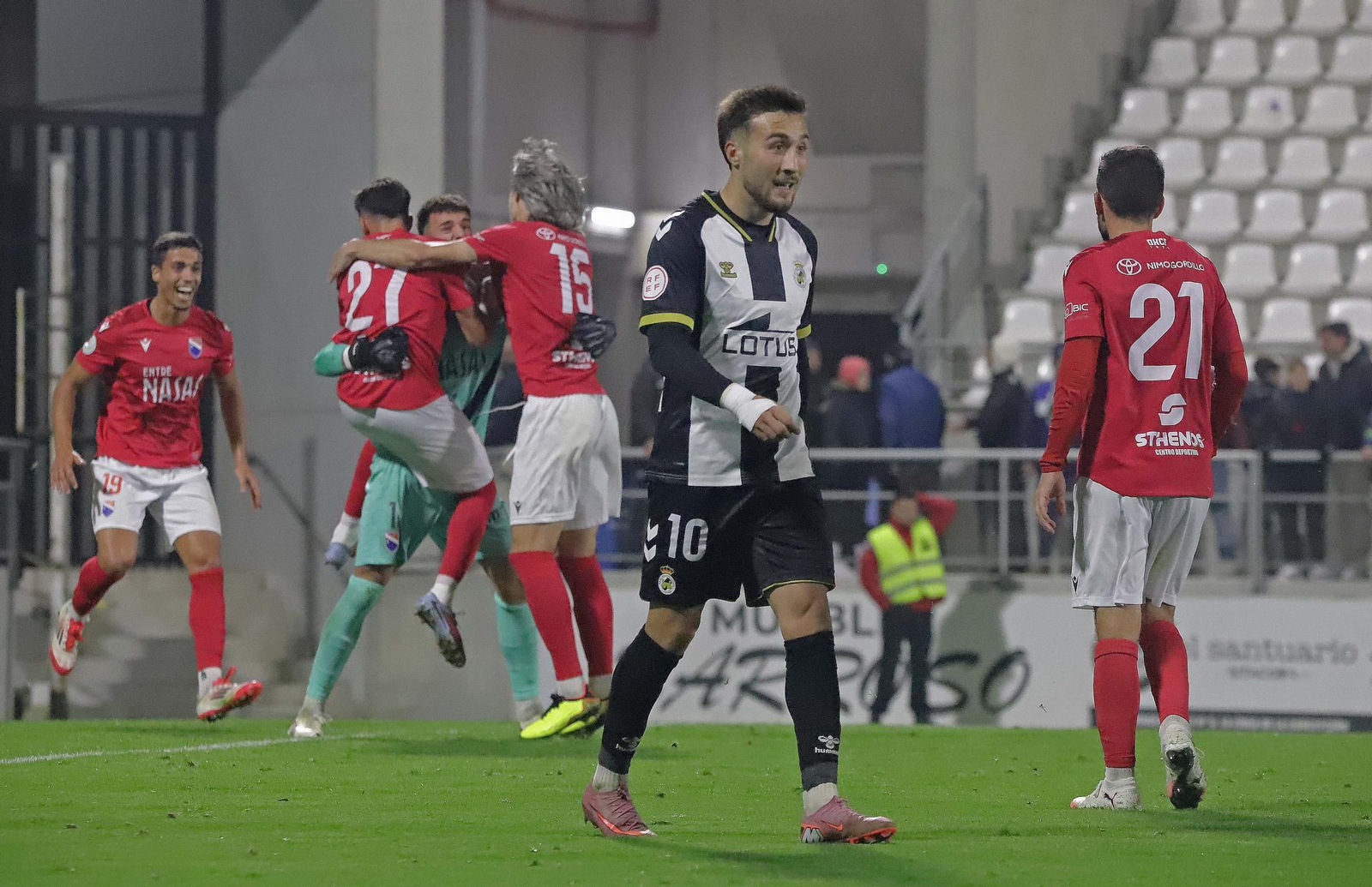 Las mejores fotos del Balona - Dos Hermanas de Tercera Federación
