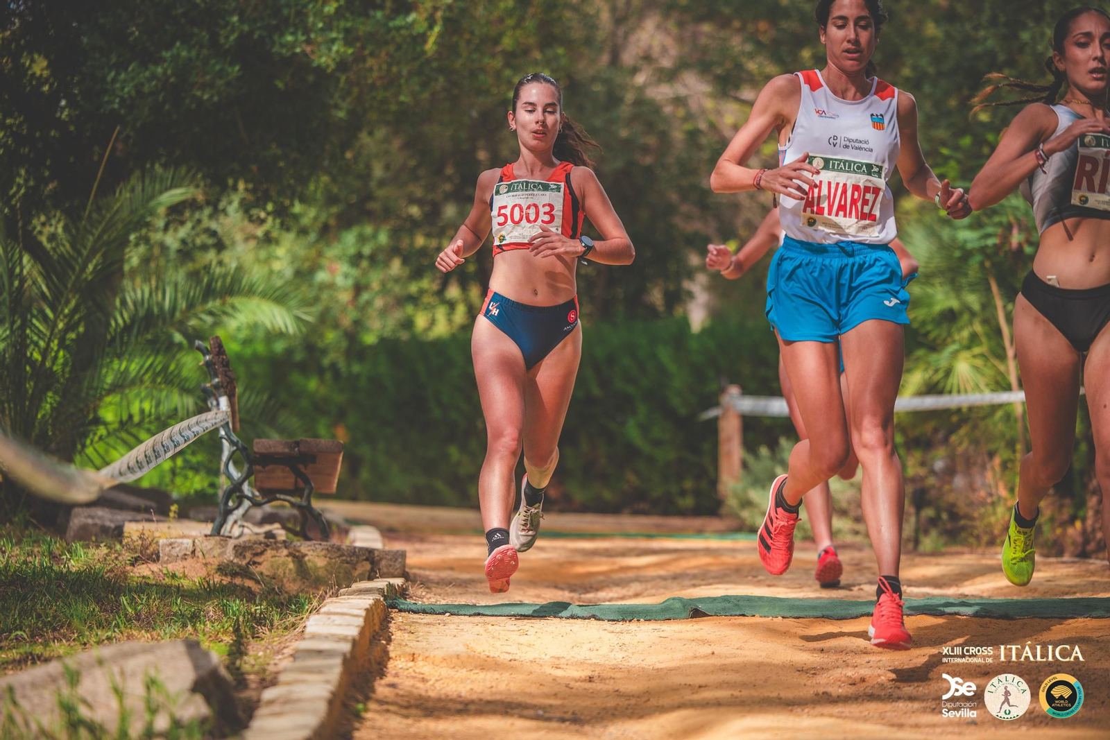 Búscate en las fotos del Cross de Itálica 2025 | 11