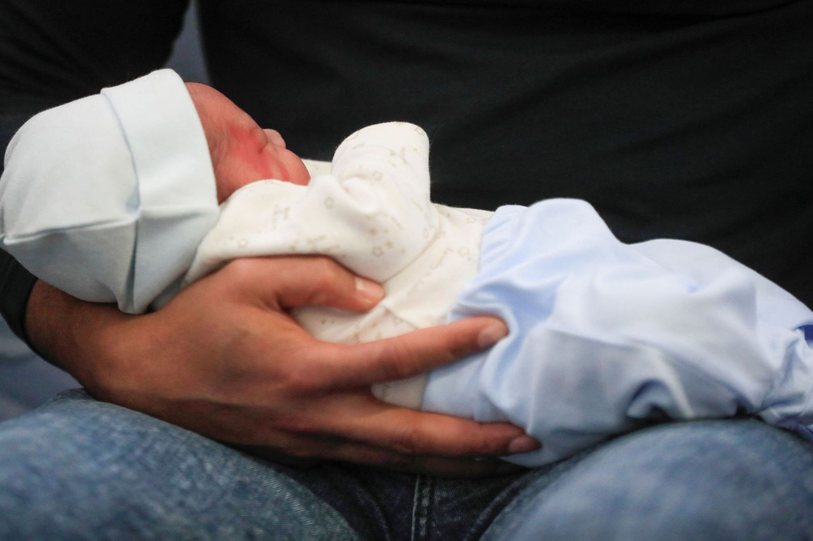 Imagen de archivo de un bebé recién nacido