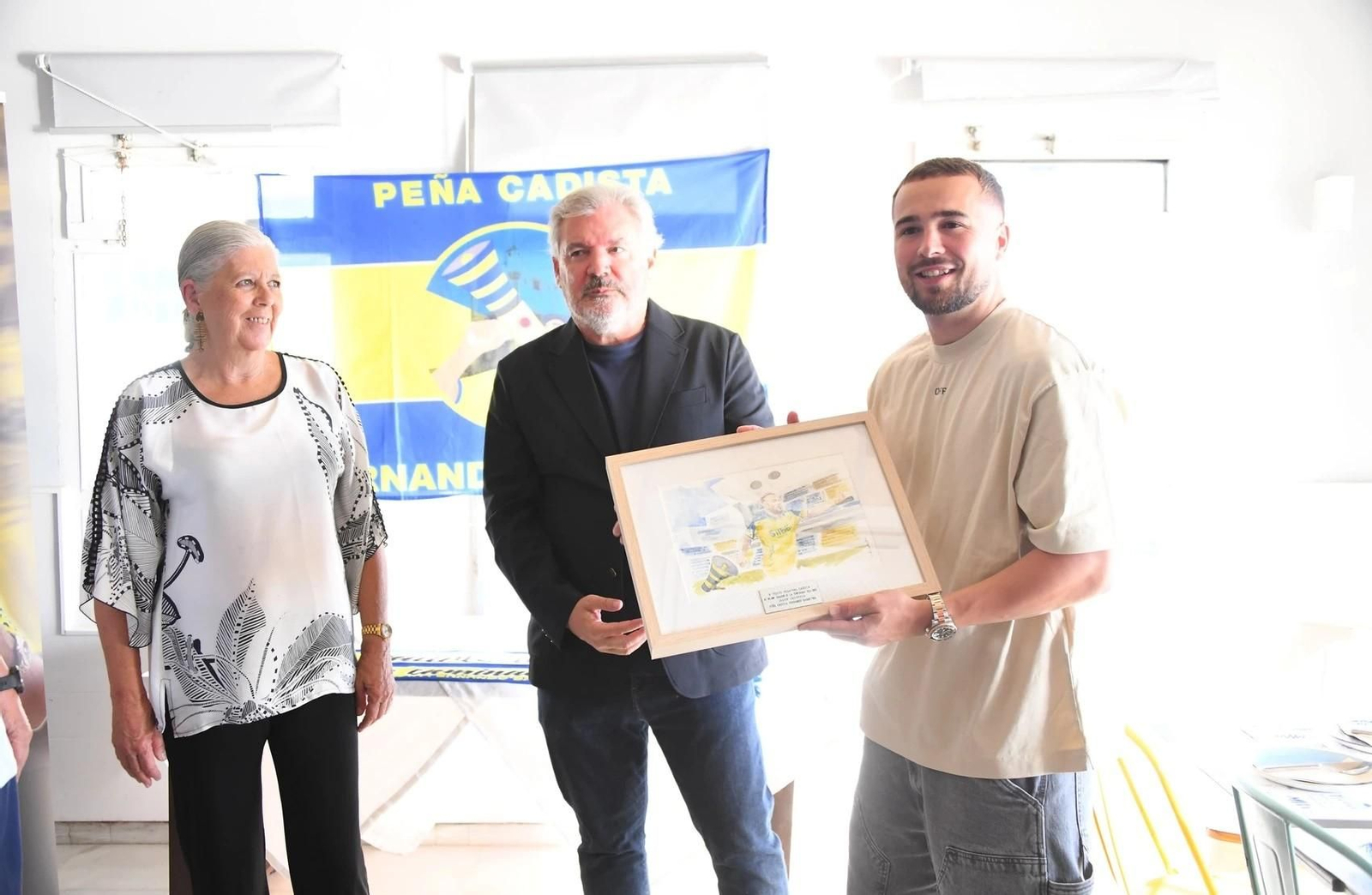 Acto de entrega del galardón a Ontiveros.