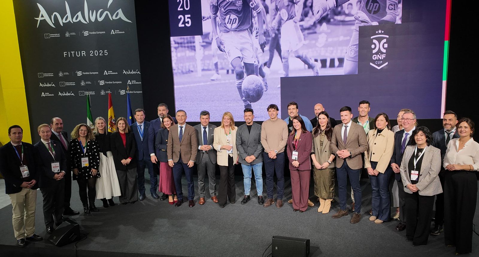 Foto de familia de la Gañafote Cup en Fitur.