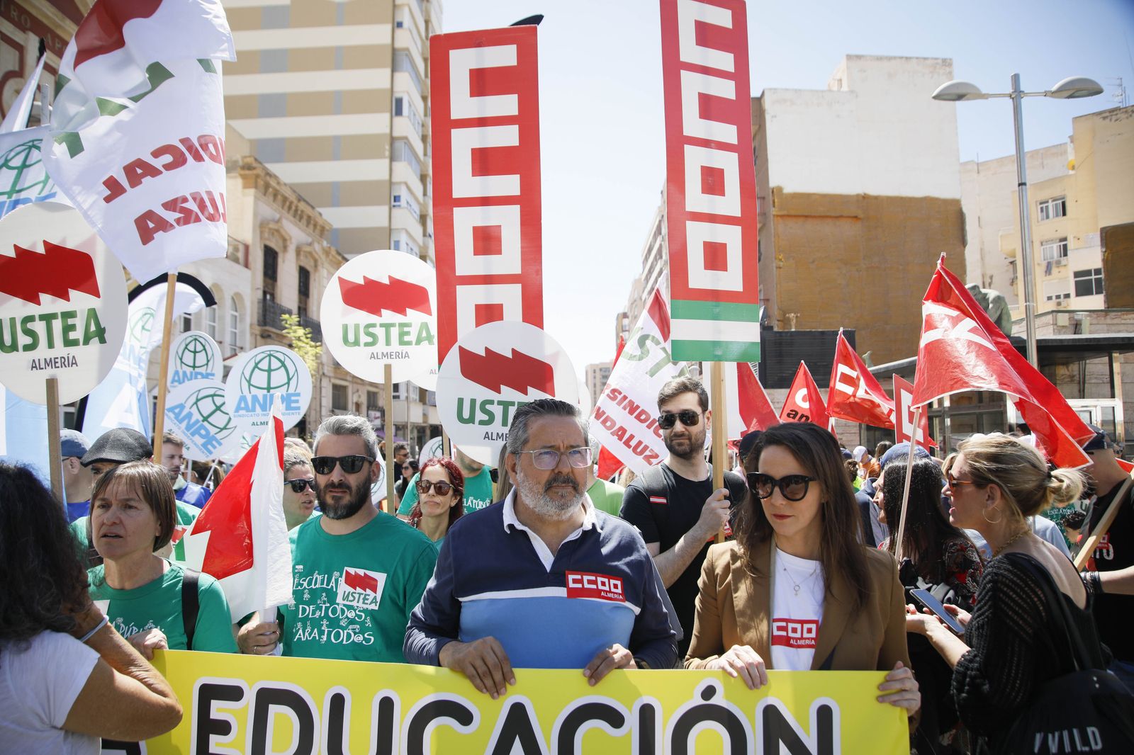 Las imágenes de la HUELGA DOCENTE de Almería