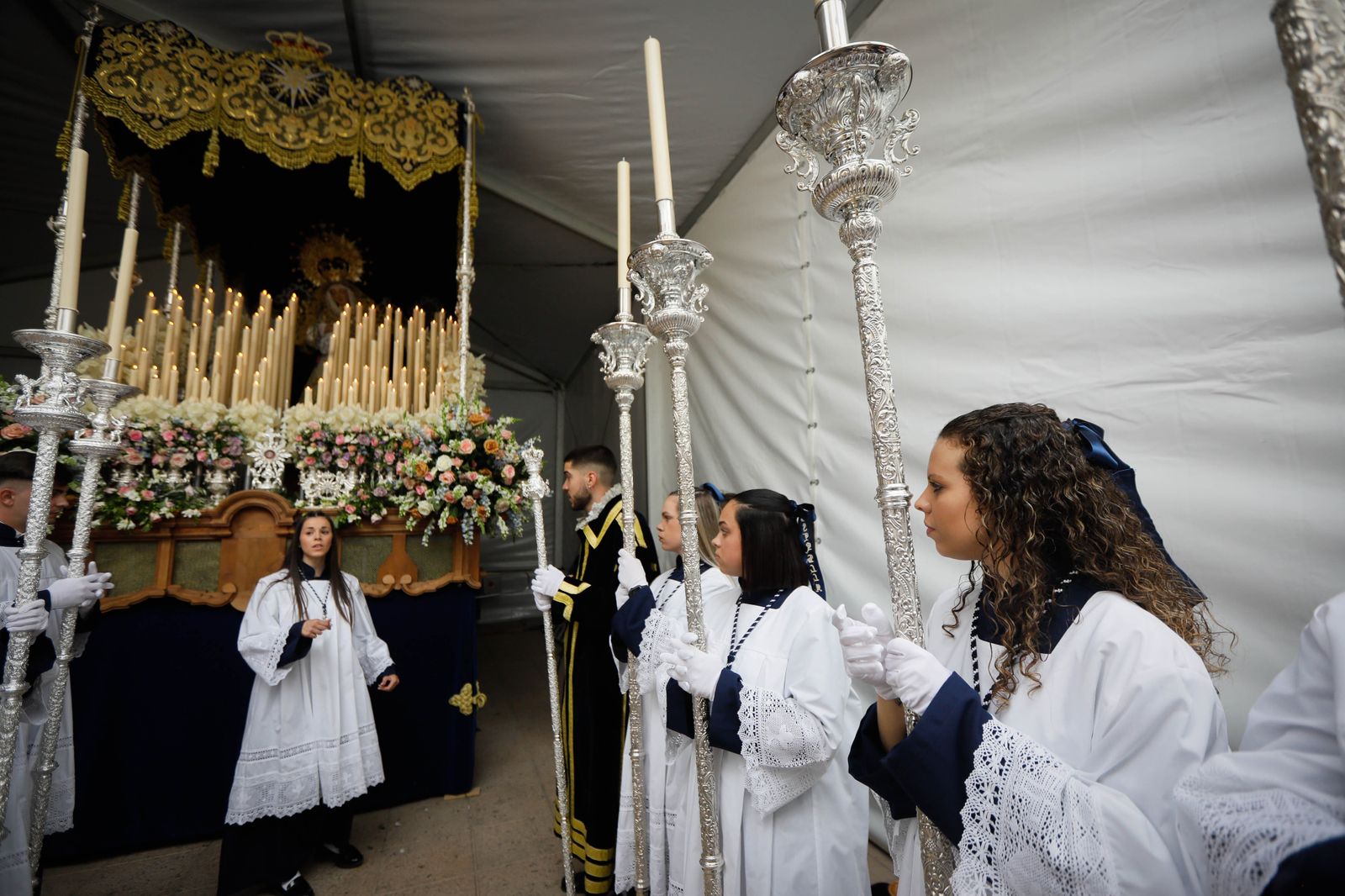 Mira como la cena sale a las calles de Almería tras las lluvias
