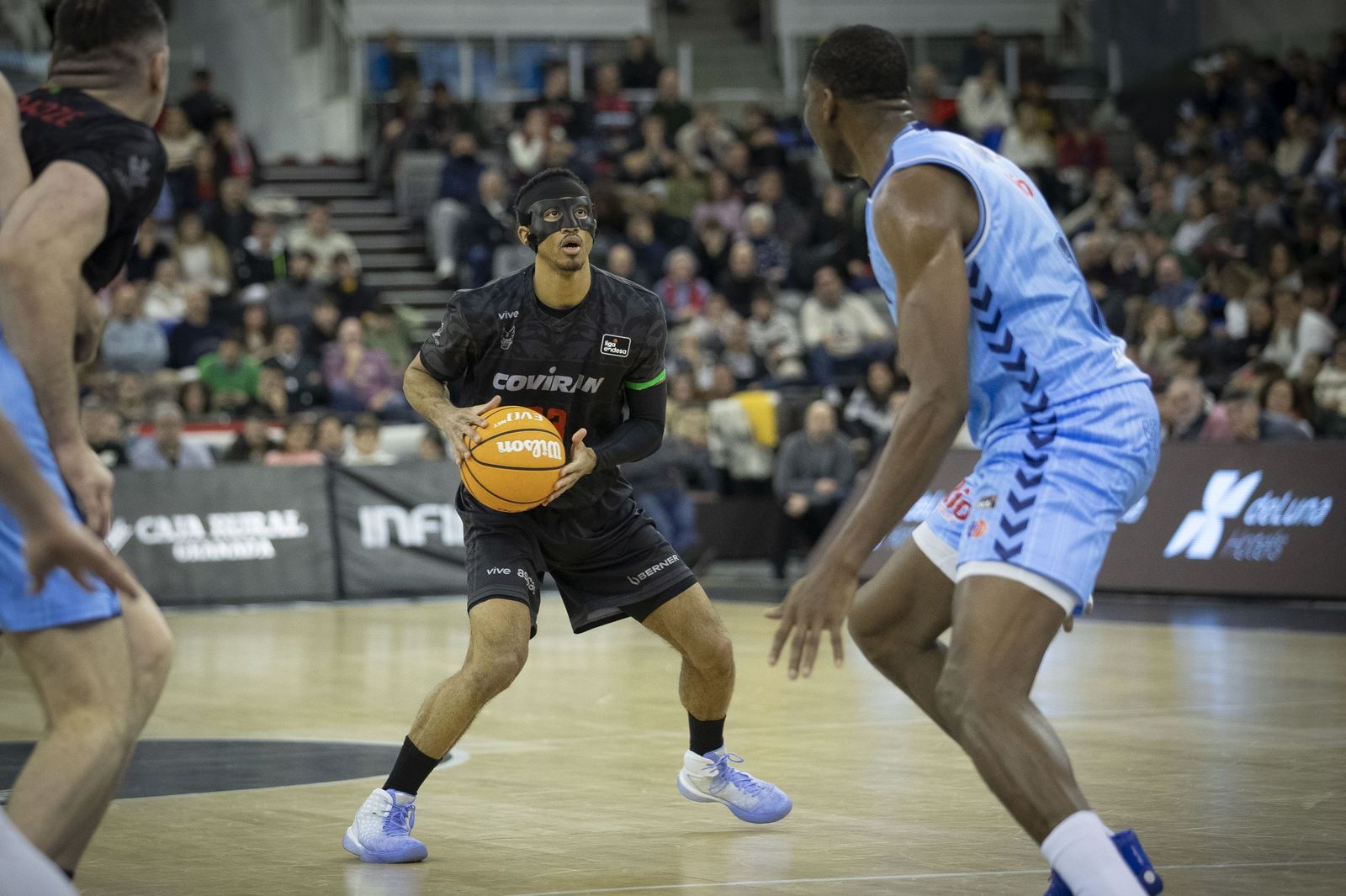 Las mejores imágenes del Covirán Granada-Río Breogán