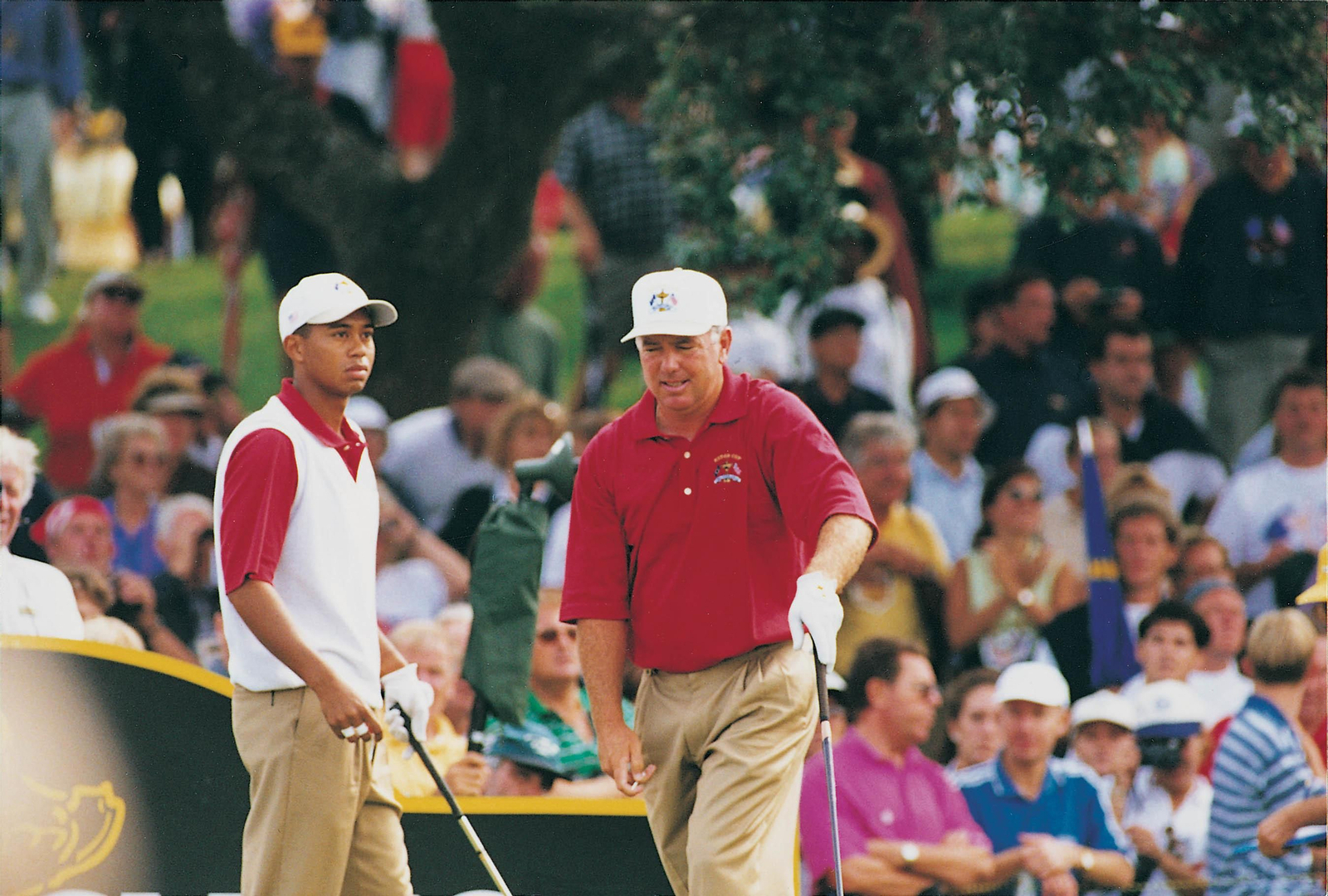 Un jovencísimo Tiger Woods