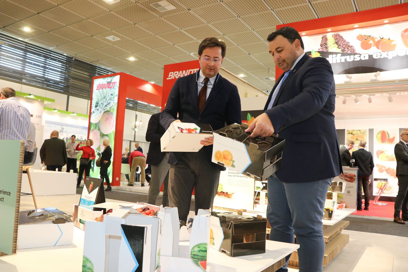 El Ayuntamiento siempre está presente en las ferias apoyando al sector.