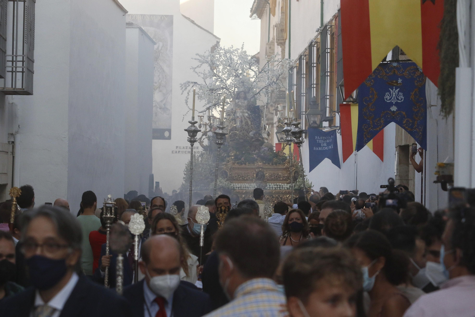 La procesión de la Divina Pastora de Capuchinos de Córdoba, en imágenes