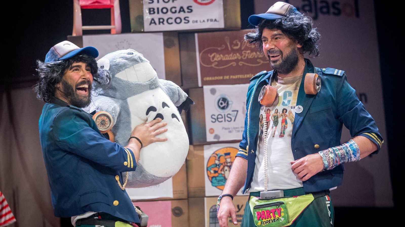 Búscate entre las mejores imágenes de la séptima sesión de cuartos de final del COAC 2025