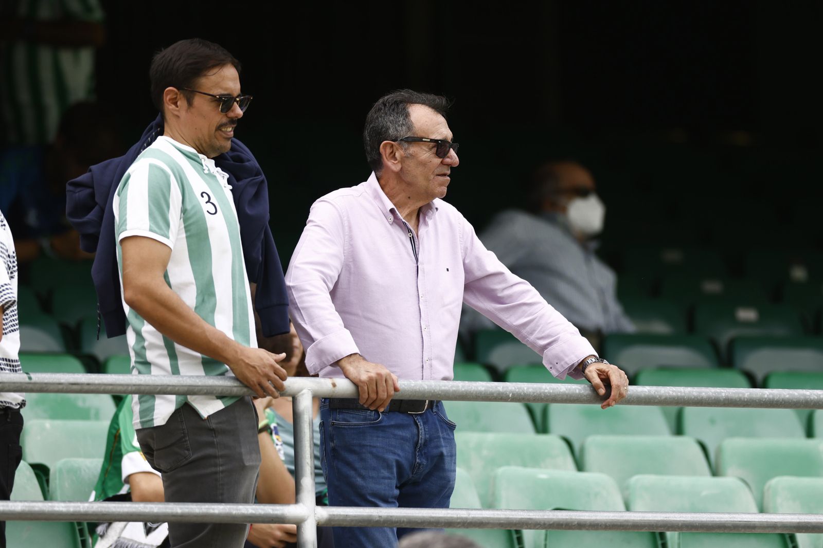 Búscate en las fotos del Betis-Atlético de Madrid