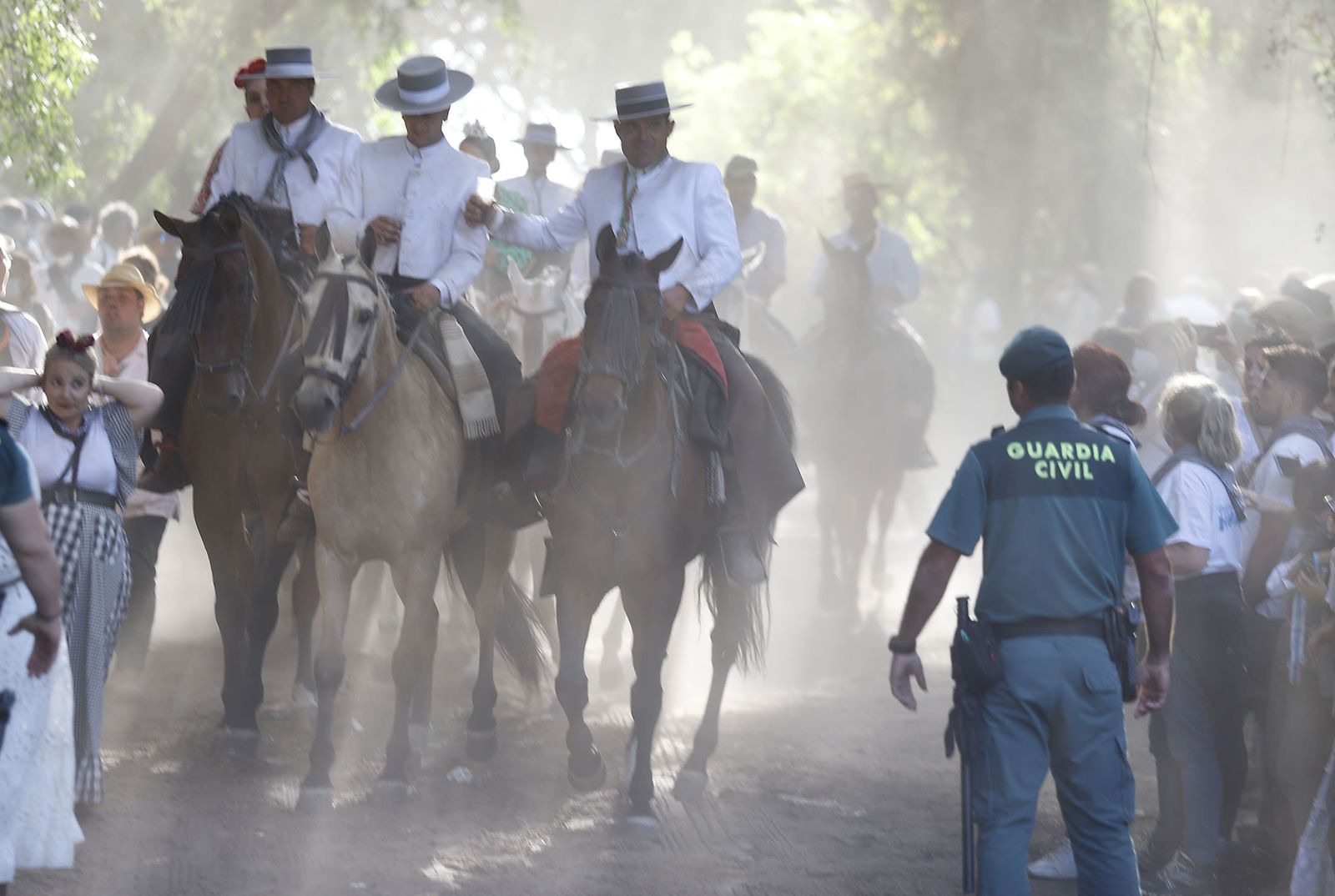 Imágenes de la Hermandad de Huelva a su paso por El Charco