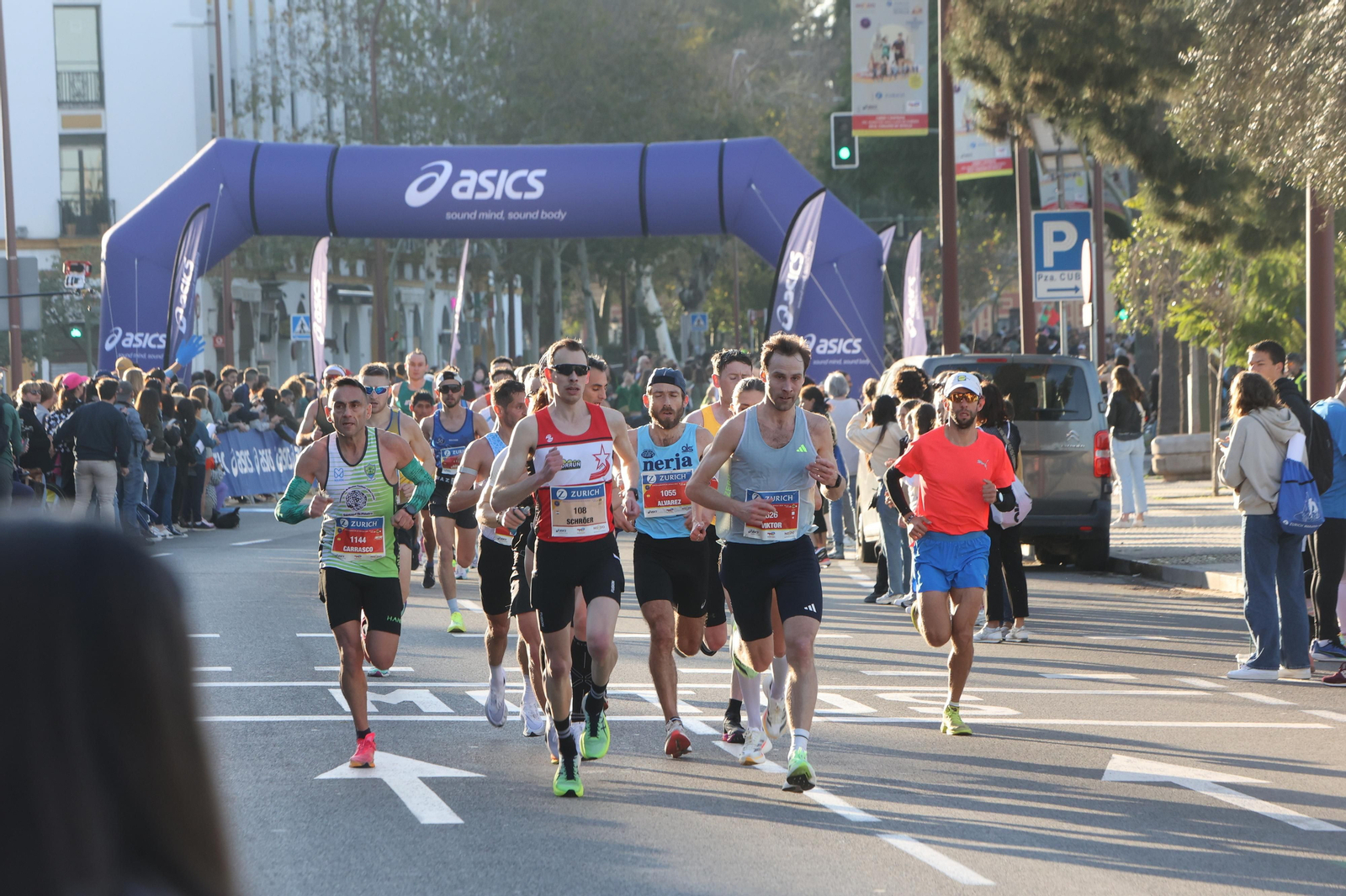 Búscate en la Zurich maratón de Sevilla