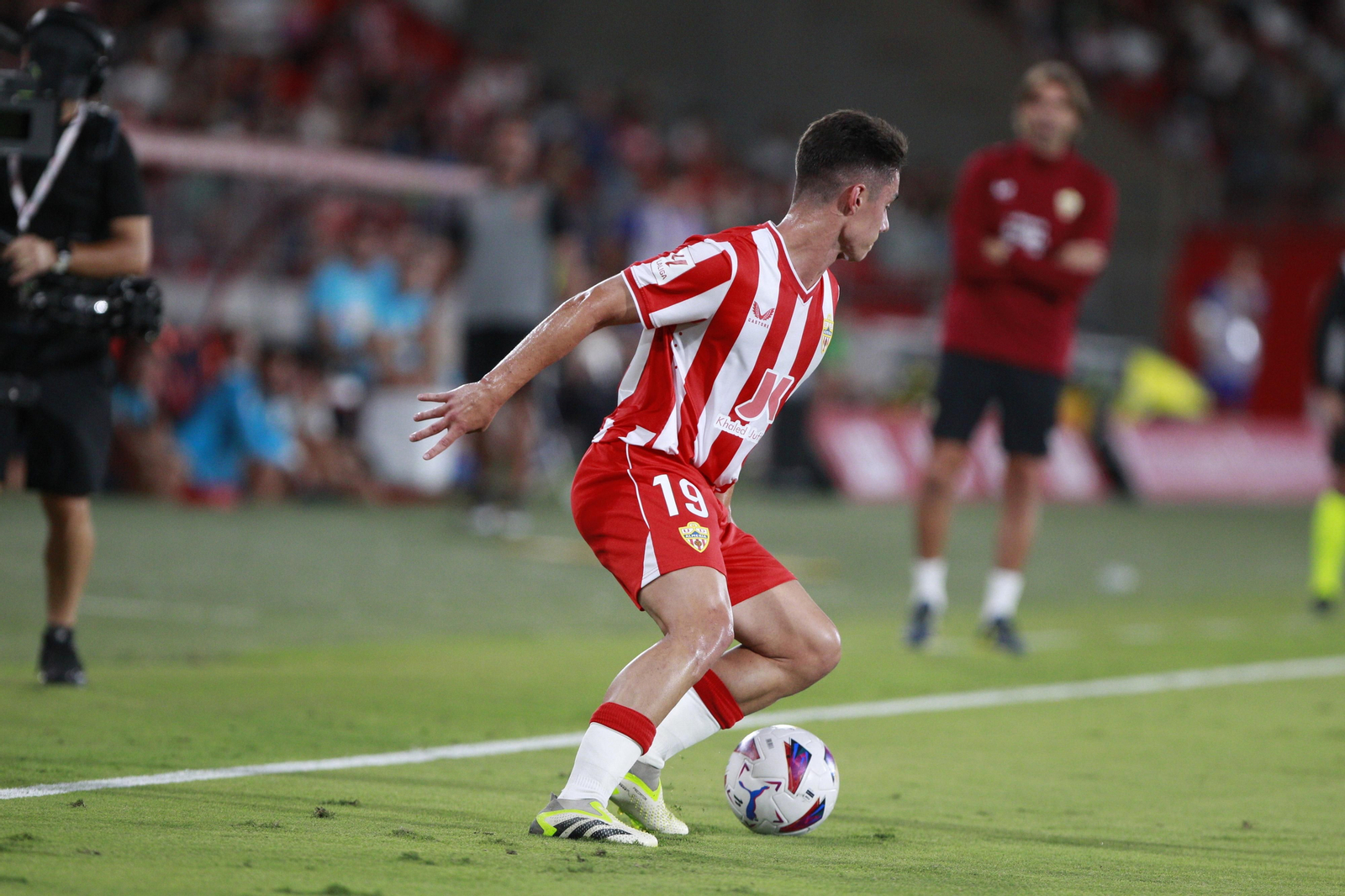 Imágenes del partido de La Liga Ea Sports U.D. Almería-Valencia C.F.