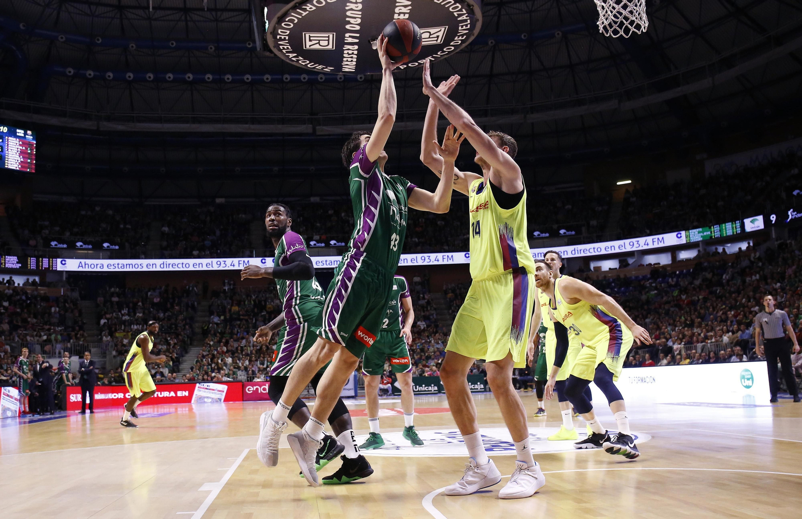Las imágenes del triunfo del Unicaja ante el Barcelona