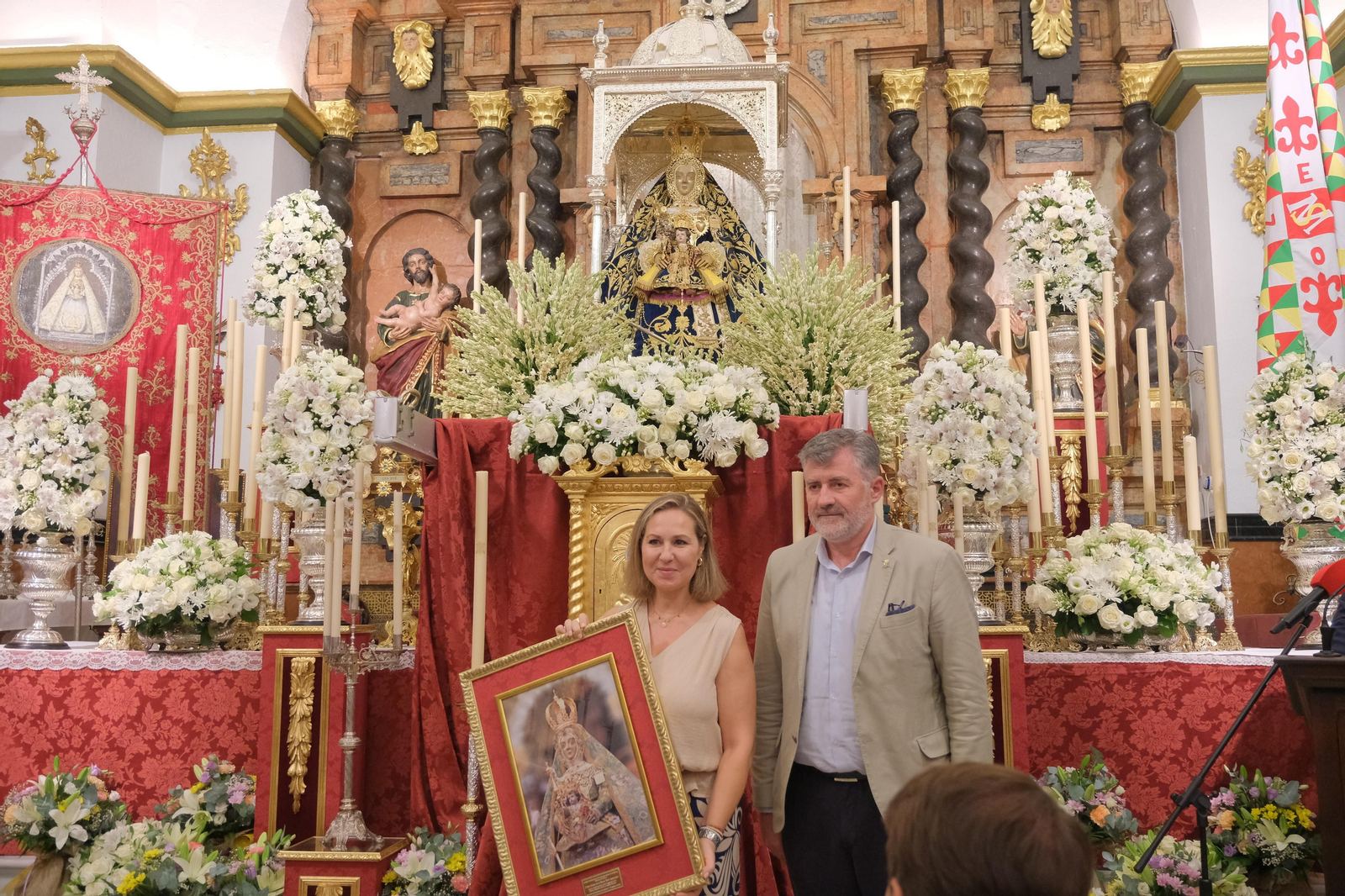 La presentación de la Corte de Honor de la Virgen de la Sierra en Cabra, en imágenes La presentación de la Corte de Honor de la Virgen de la Sierra en Cabra, en imágenes