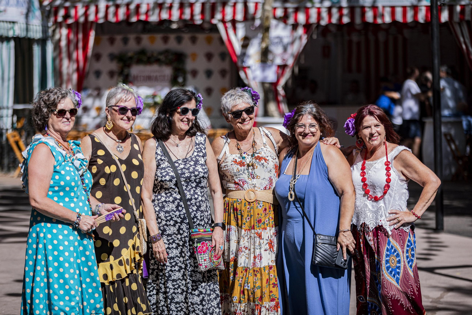 Búscate en las imágenes del Día de la Mujer de la Feria del Carmen y de la Sal de San Fernando