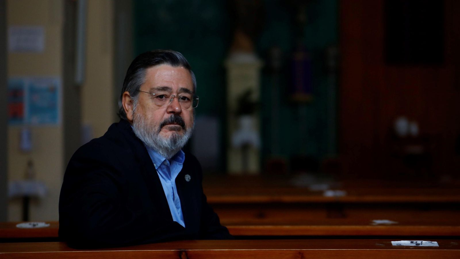 Francisco Román posa para 'el Día' en la parroquia Beato Álvaro de Córdoba.