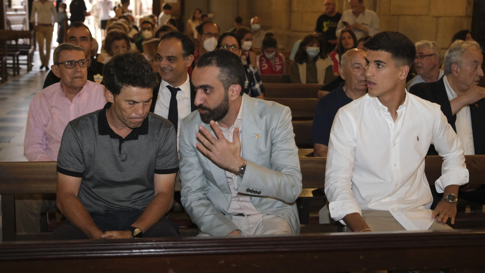 Ofrenda de la U.D. Almería a la Virgen del Mar, por el ascenso a la Liga Santander de Fútbol