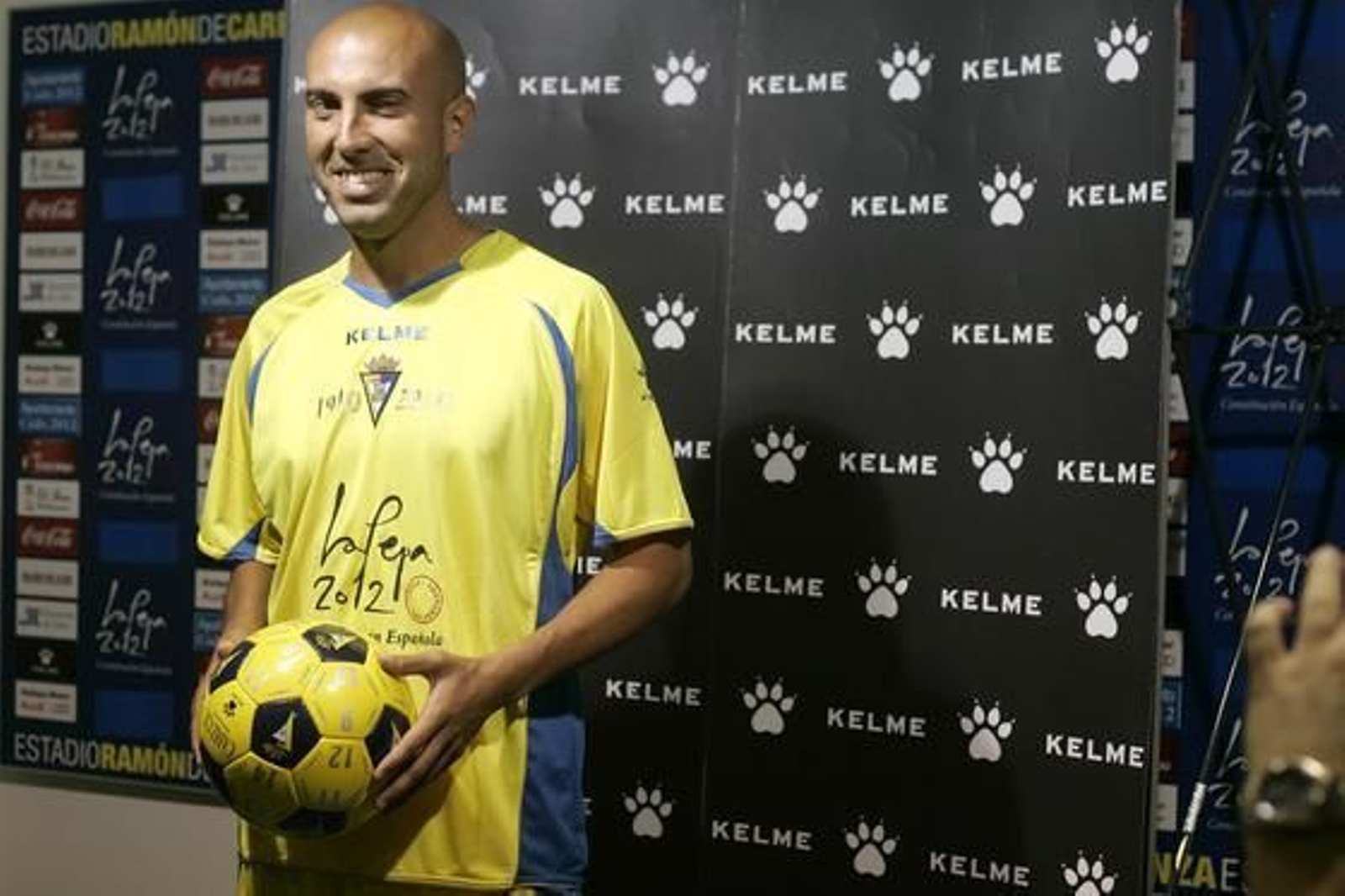 El diseño de la camiseta no presenta demasiados cambios respecto al pasado año. 

Foto: Jesus Marin