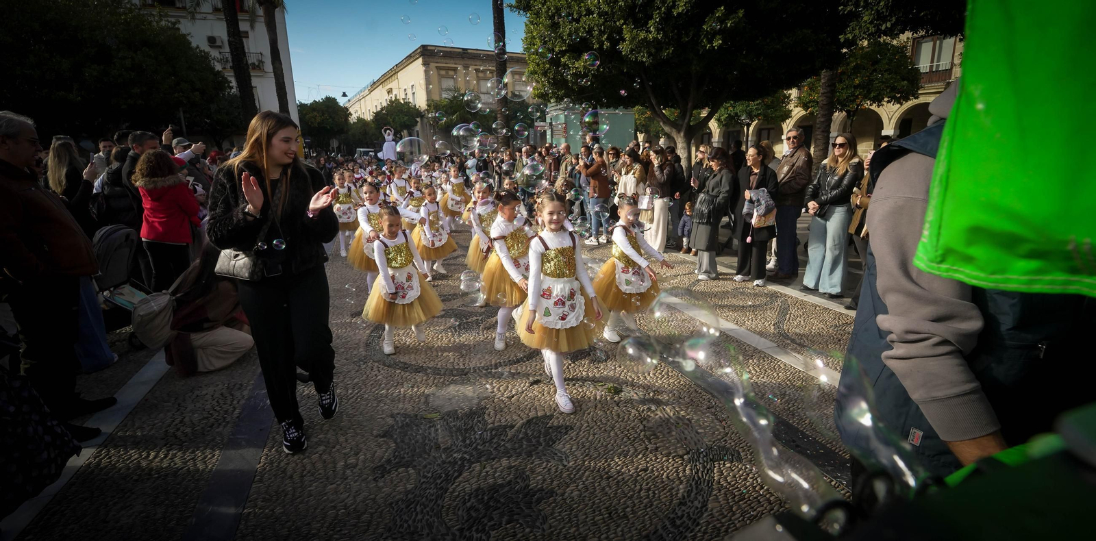 Imágenes del pasacalles Cascanueces en Jerez